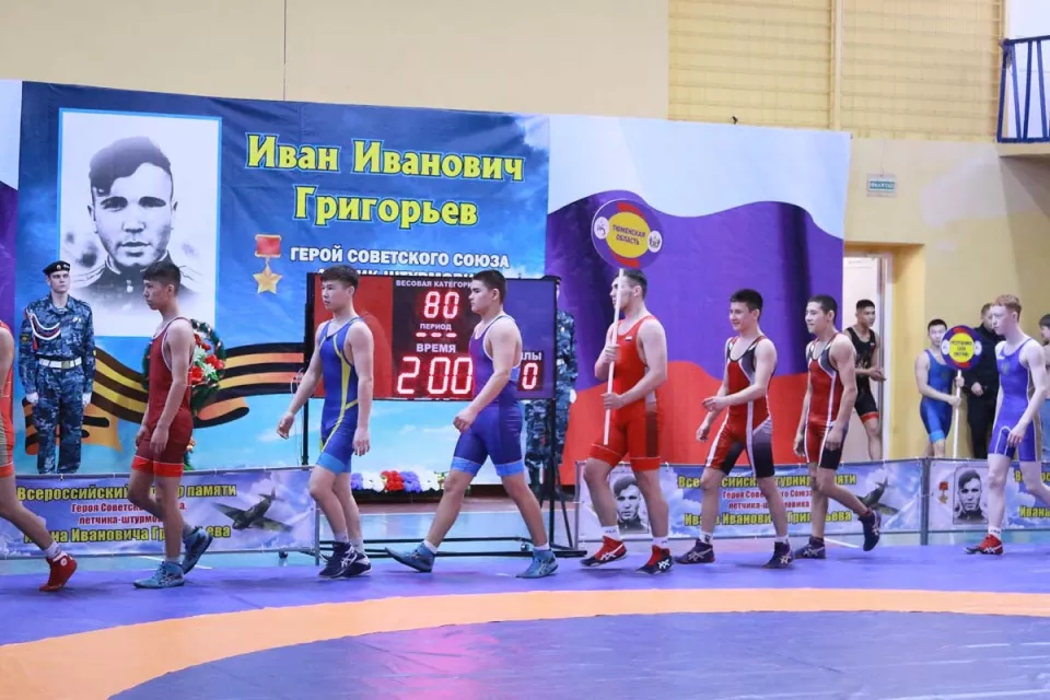 Традиционный турнир по греко-римской борьбе памяти героя СССР Ивана Григорьева состоялся в Новоалтайске
